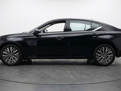 Used 2025 Nissan Altima 2.5 SV image 5