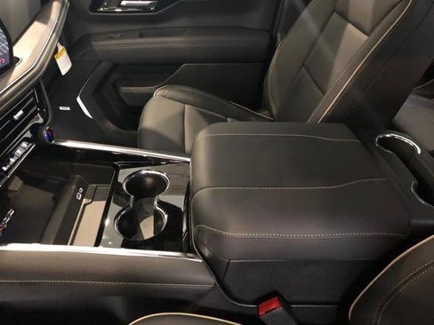 New 2026 Chevrolet Tahoe Premier AWD/4WD image 7