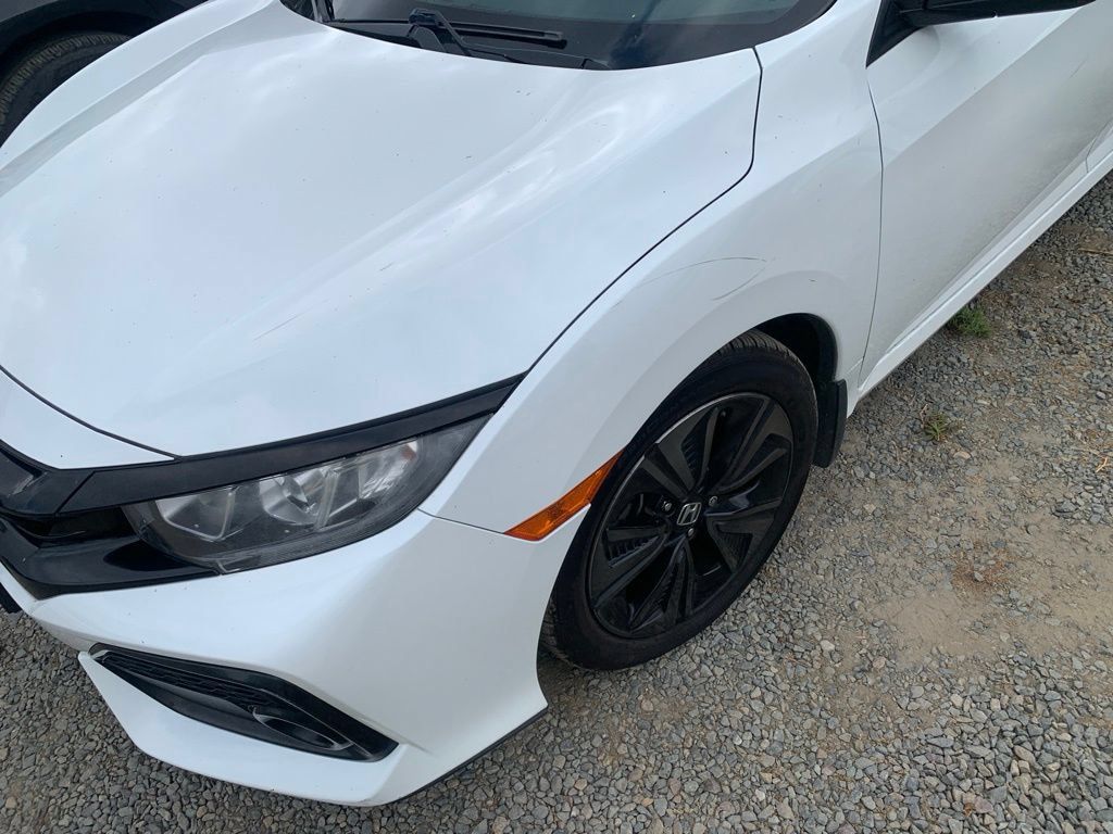 Used 2019 Honda Civic EX image 2