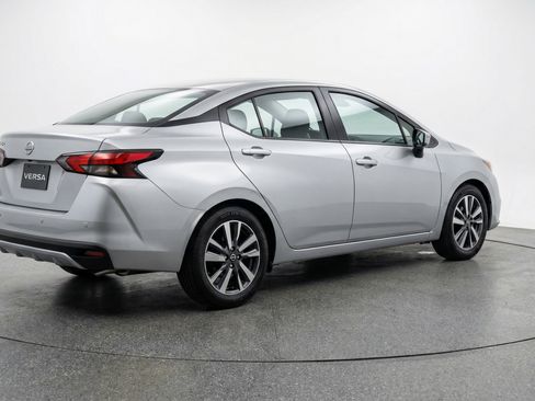 Used 2025 Nissan Versa SV FWD image 9