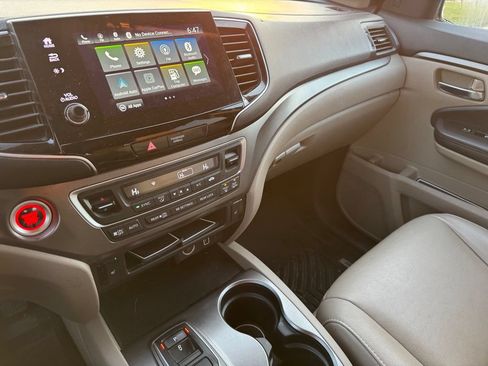 Used 2022 Honda Pilot EX-L image 10