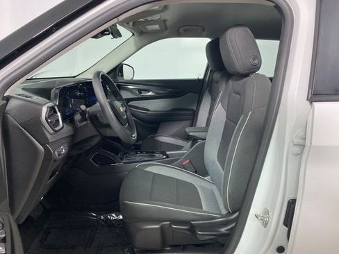 Certified 2024 Chevrolet TrailBlazer LS image 11