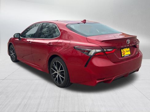 Certified 2024 Toyota Camry SE image 4