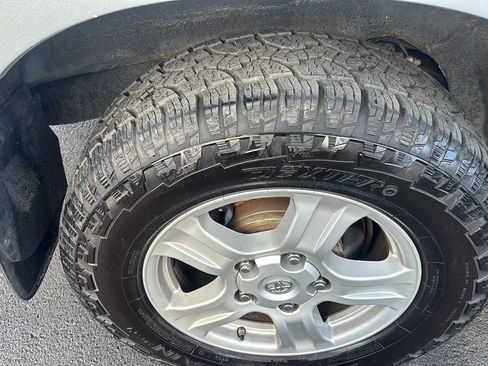 Used 2014 Toyota Sequoia SR5 image 34