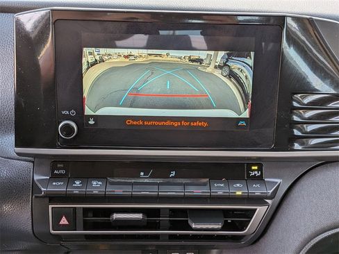 Used 2025 Toyota Camry LE image 20