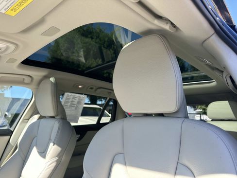 Certified 2023 Volvo V60 B5 Cross Country Plus w/ Climate Package image 35