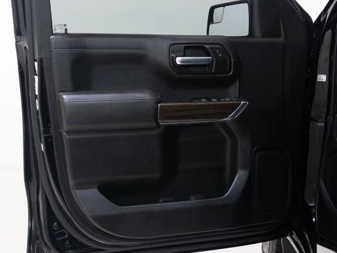 Used 2020 Chevrolet Silverado 1500 LT image 28