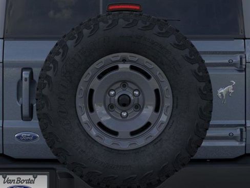 New 2025 Ford Bronco Outer Banks w/ Sasquatch Package image 24