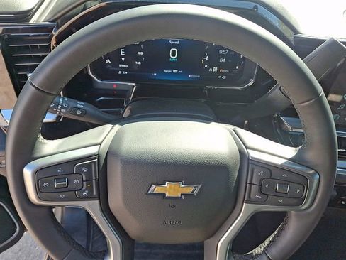 Used 2026 Chevrolet Silverado 1500 LT AWD/4WD image 4