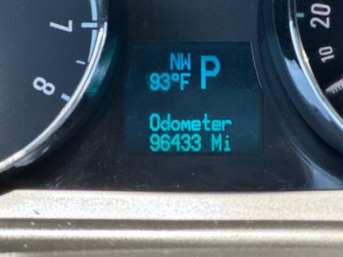 Used 2015 Chevrolet Captiva Sport LT w/ Convenience Package image 27