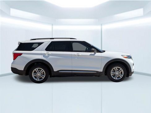 Used 2020 Ford Explorer XLT w/ Class III Trailer Tow Package AWD/4WD image 7