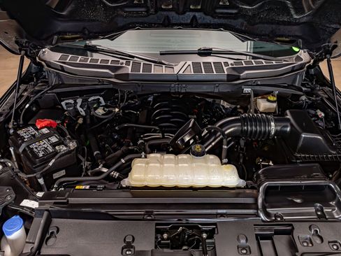 Used 2024 Ford F150 STX image 32