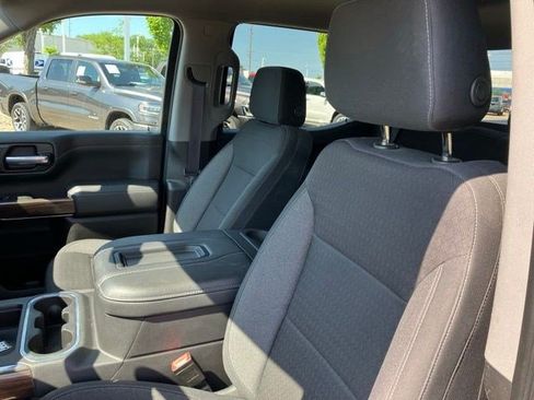 Used 2021 Chevrolet Silverado 1500 LT Trail Boss AWD/4WD image 13