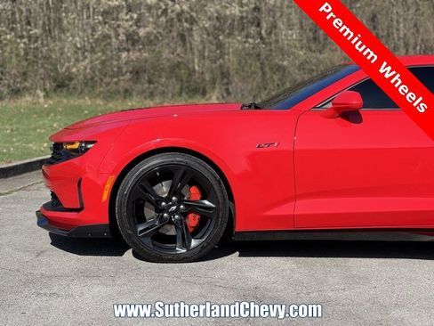 Used 2021 Chevrolet Camaro LT image 10
