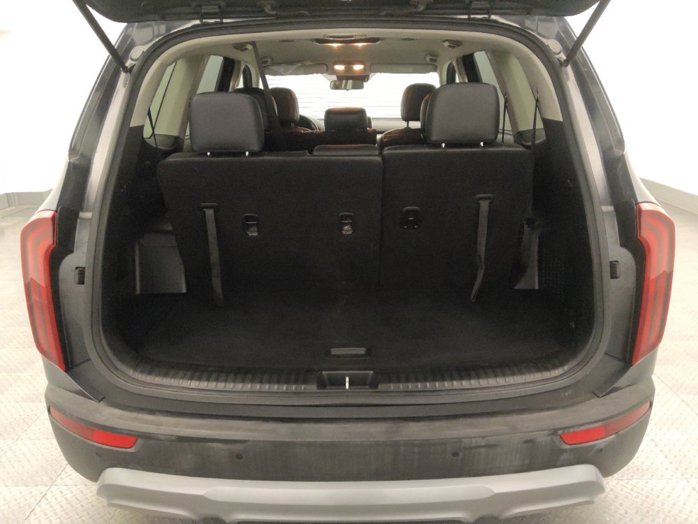 Used 2020 Kia Telluride LX FWD image 29