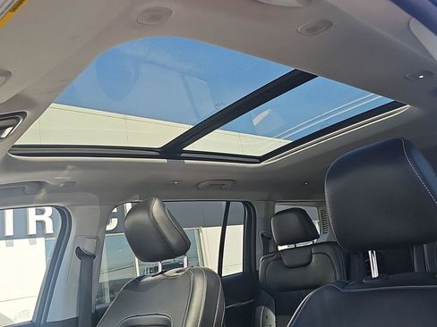 Used 2022 Jeep Grand Cherokee L Limited image 21