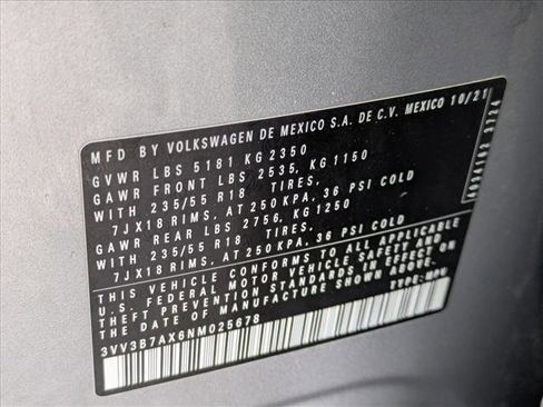 Used 2022 Volkswagen Tiguan SE FWD image 22