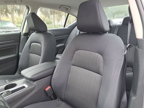 Used 2025 Nissan Altima 2.5 S image 18