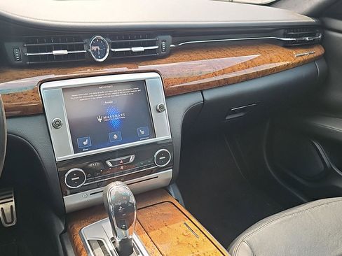 Used 2014 Maserati Quattroporte S Q4 AWD/4WD image 16