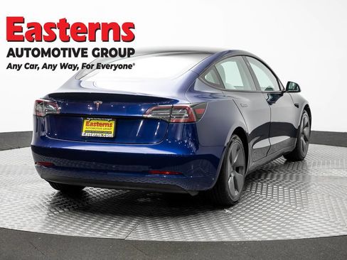 Used 2023 Tesla Model 3 Standard Range RWD image 5