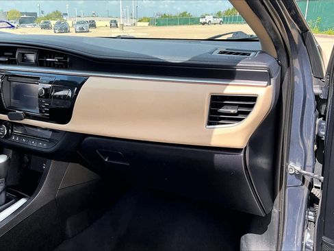 Used 2016 Toyota Corolla LE image 17