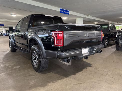 Used 2018 Ford F150 Raptor w/ Equipment Group 802A Luxury AWD/4WD image 2