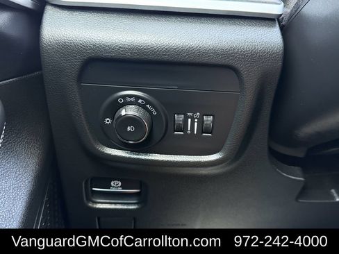 Used 2025 Jeep Grand Cherokee Limited w/ Trailer Tow Package AWD/4WD image 25