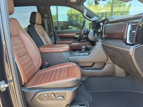 Used 2024 GMC Sierra 1500 Denali Ultimate AWD/4WD image 23