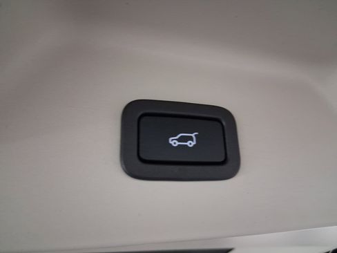 Used 2021 Land Rover Range Rover P525 Westminster Edition image 32