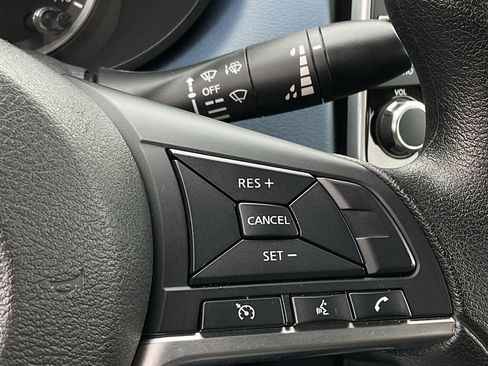 Used 2025 Nissan Versa SV image 23