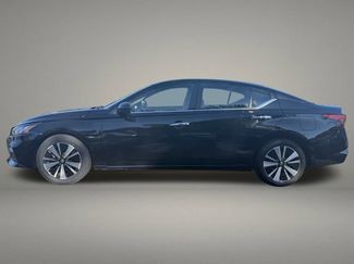Used 2022 Nissan Altima 2.5 SV video 2