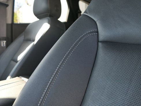 Used 2023 Chevrolet Blazer LT image 10