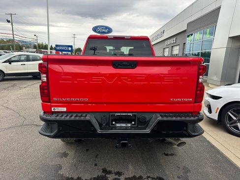 Used 2026 Chevrolet Silverado 2500 Custom w/ Custom Value Package AWD/4WD image 4