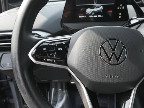 Used 2023 Volkswagen ID.4 Pro AWD/4WD image 22