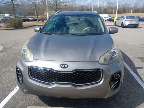 Used 2017 Kia Sportage LX w/ LX Popular Package image 2