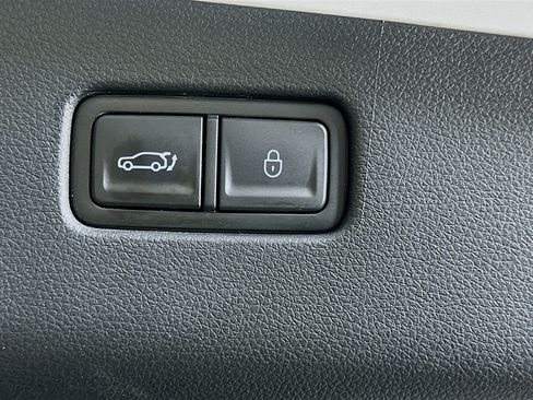 Used 2025 Genesis GV70 2.5T AWD/4WD image 29