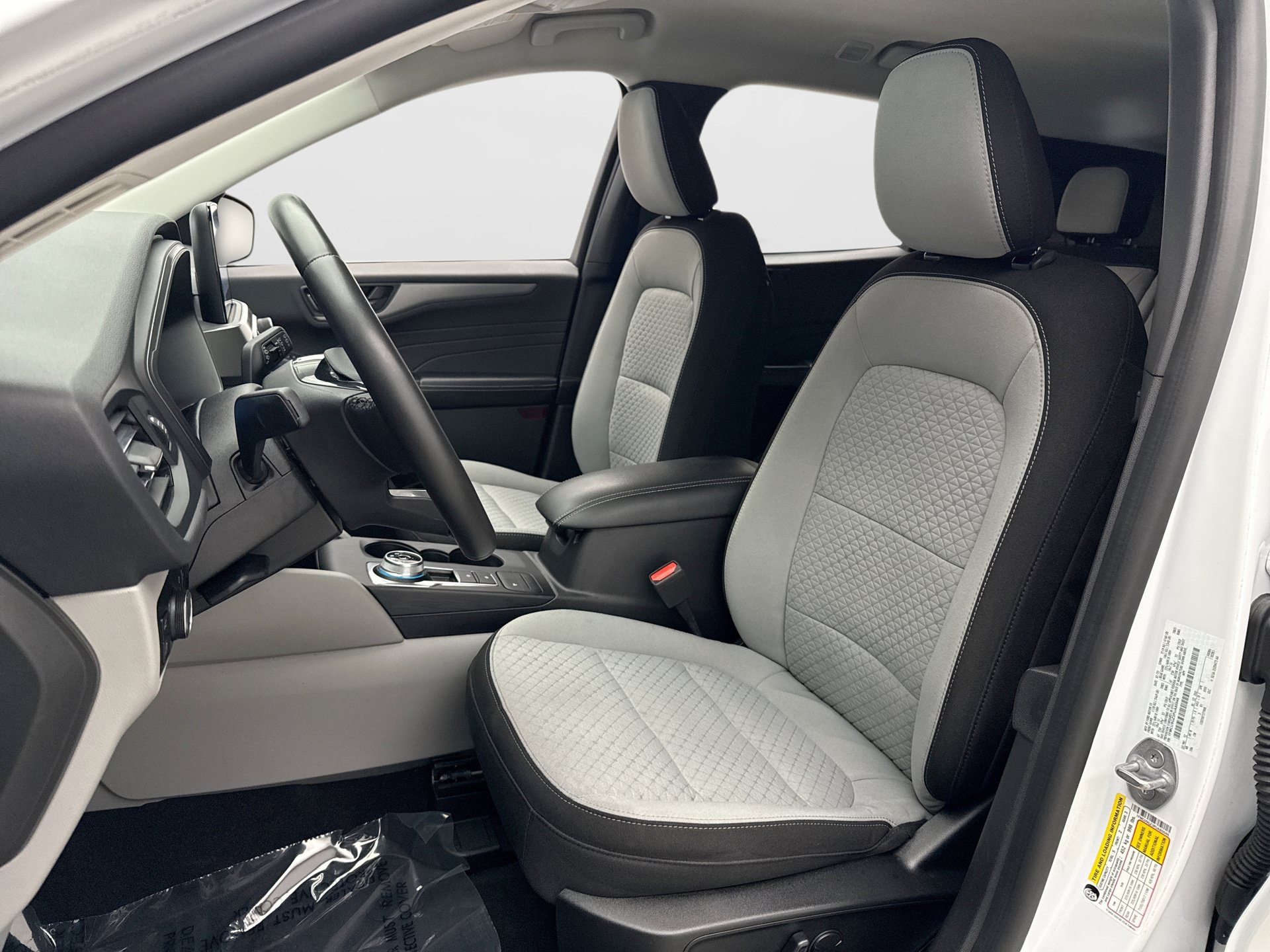 Used 2023 Ford Escape Active AWD/4WD image 11