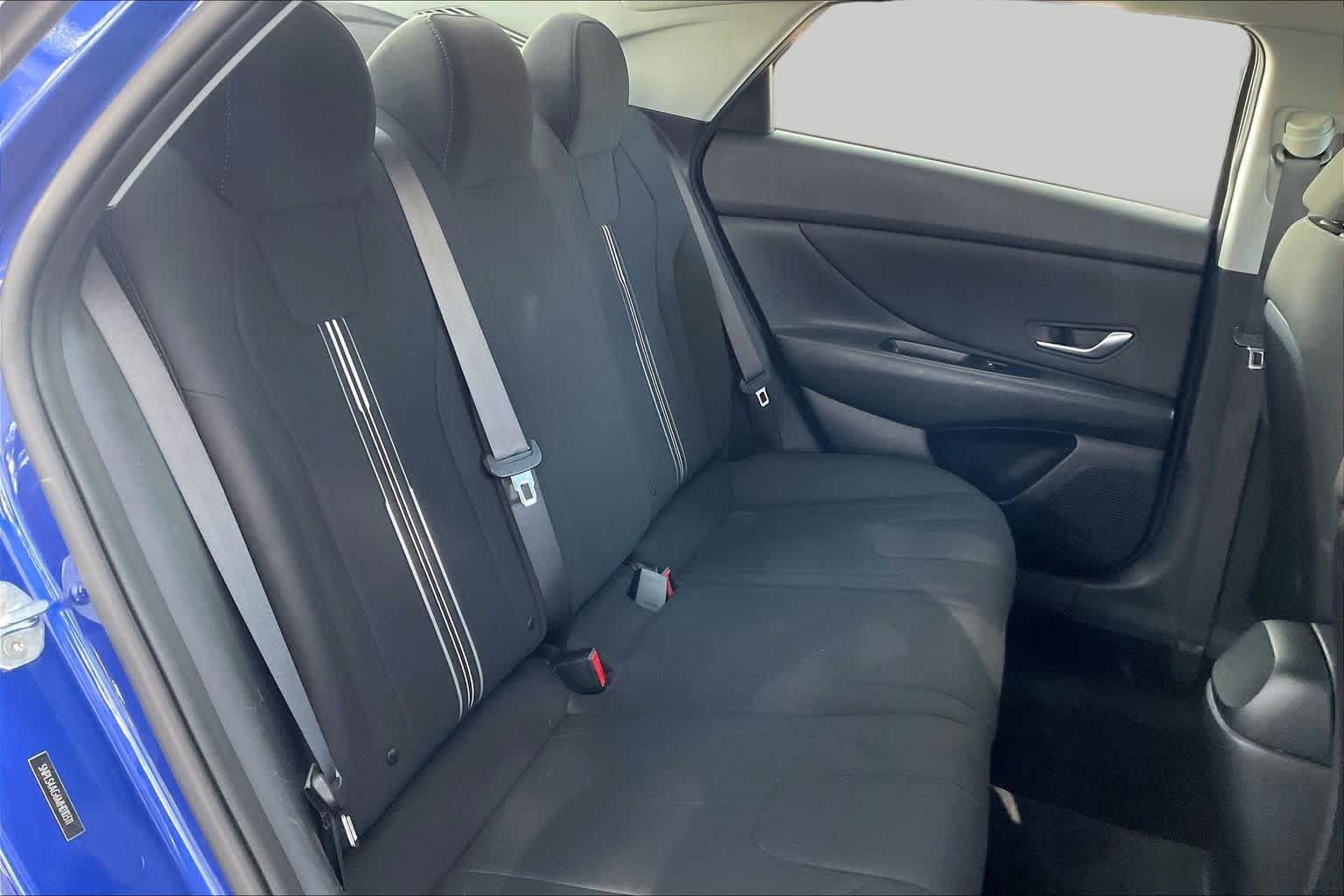 Certified 2021 Hyundai Elantra SEL w/ Convenience Package FWD image 20