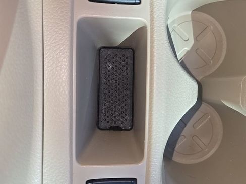 Used 2016 Nissan Rogue SV w/ SV Premium Package FWD image 20
