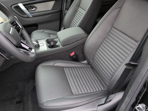 New 2026 Land Rover Discovery Sport Landmark image 16