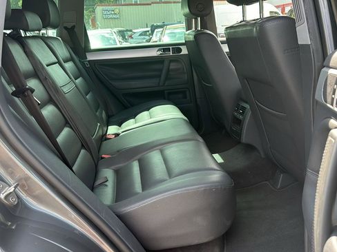 Used 2008 Volkswagen Touareg V6 AWD/4WD image 14