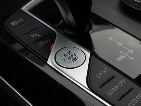 Used 2022 BMW 330i Sedan w/ M Sport Package image 30