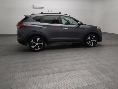 Used 2016 Hyundai Tucson Limited w/ Option Group 03 FWD image 10