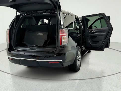 Used 2023 Chevrolet Tahoe LT w/ Luxury Package AWD/4WD image 12