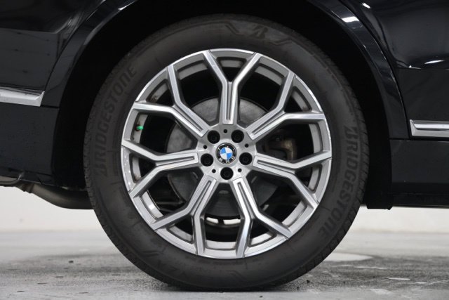 Used 2024 BMW X7 xDrive40i AWD/4WD image 21