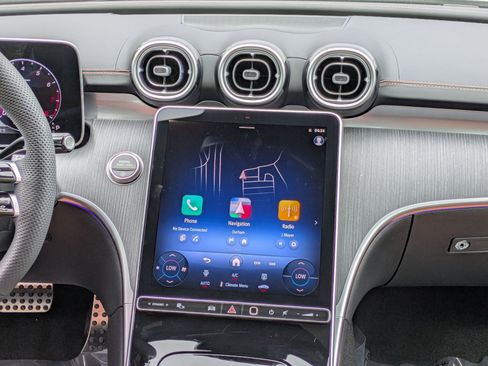 New 2025 Mercedes-Benz C 300 4MATIC Sedan image 30