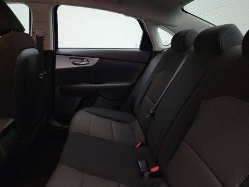 Used 2022 Kia Forte LXS w/ LXS Technology Package image 18