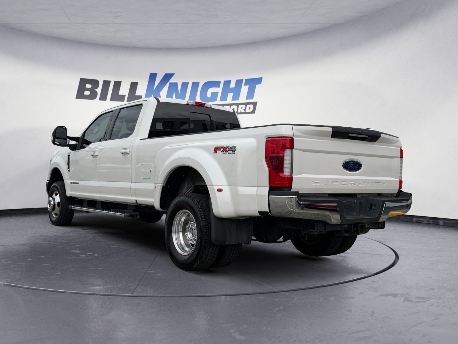Certified 2019 Ford F350 Lariat w/ Lariat Ultimate Package AWD/4WD image 3