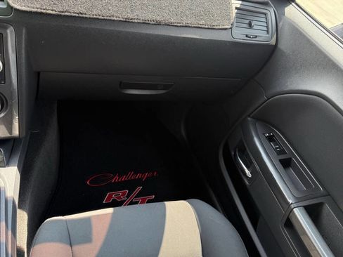 Used 2009 Dodge Challenger R/T w/ Sound Group image 11