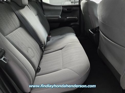 Used 2019 Toyota Tacoma SR5 AWD/4WD image 19